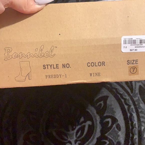 Wine colored booties - Picture 4 of 4